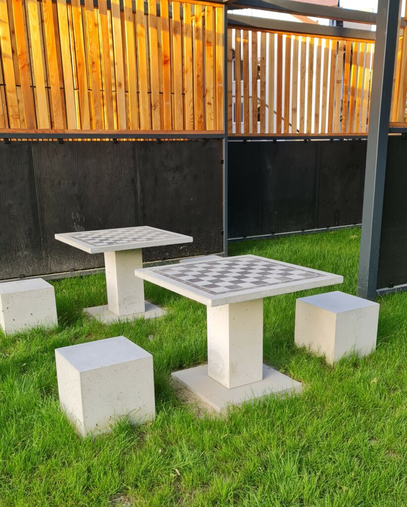 Siedziska i stół betonowy sba design