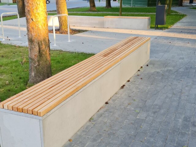 Siedzisko betonowe_ drewno sba design